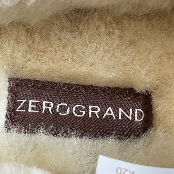 COLE HAAN
Generation ZeroGrand Shearling-Lined Slippers Size 12 - Picture 8 of 9